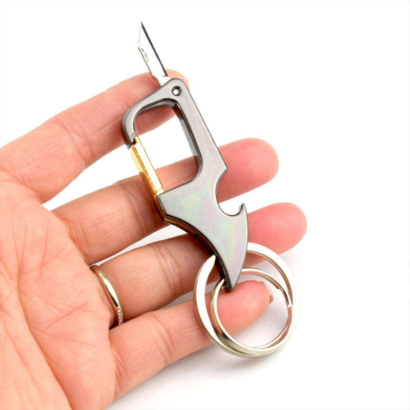 Multifunctional outdoor keychain