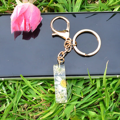 Crystal Epoxy Daisy Alphabet Keychain