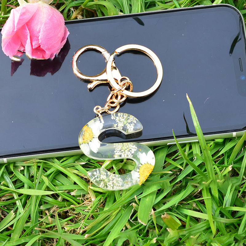 Crystal Epoxy Daisy Alphabet Keychain